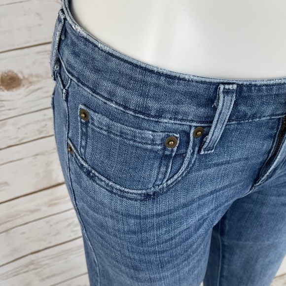 Vineyard Vines Ankle Frayed Hem Jeans NWOT - Picture 10 of 11